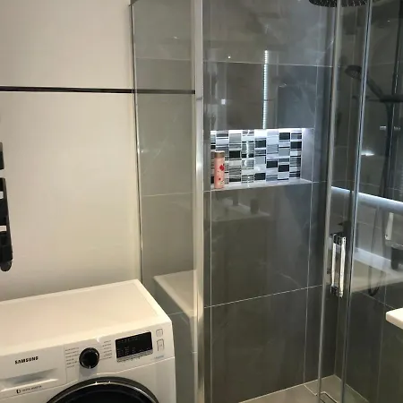 Agnes Pomorzany Apartman *